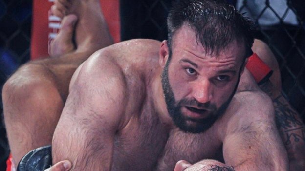 Охранять президента ответственнее, чем выступать в ММА. Россиянин из UFC служил в ГРУ и мог подраться с Александром Емельяненко