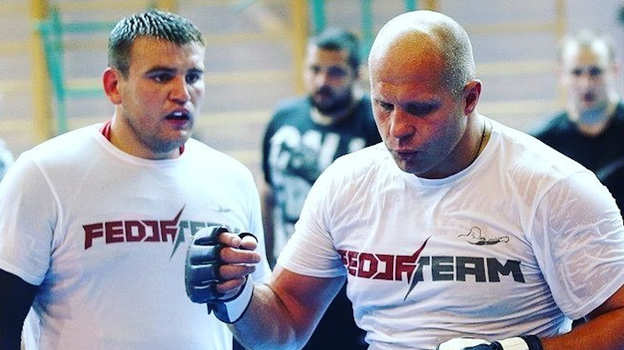 Отношения с Федором сложные. Но я ему благодарен. Покинул Fedor Team, хотя работал бок о бок с Емельяненко 20 лет