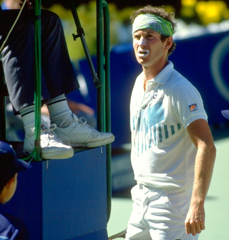 Джон Макинрой спорит с судьёй на Australian Open — 1990