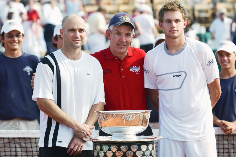 Джим Макингвейл, Андре Агасси и Энди Роддик на Итоговом турнире ATP — 2003