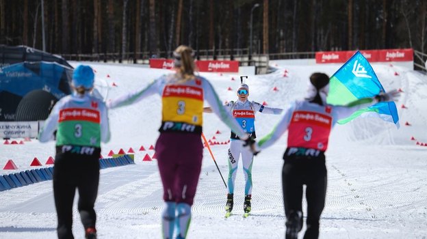 Халили выиграл масс-старт и салютовал трибунам. А сборная Белоруссии провалила эстафету