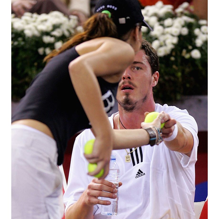 Марату Сафину понравилось, что мячи в Мадриде теннисистам подавали девушки-модели